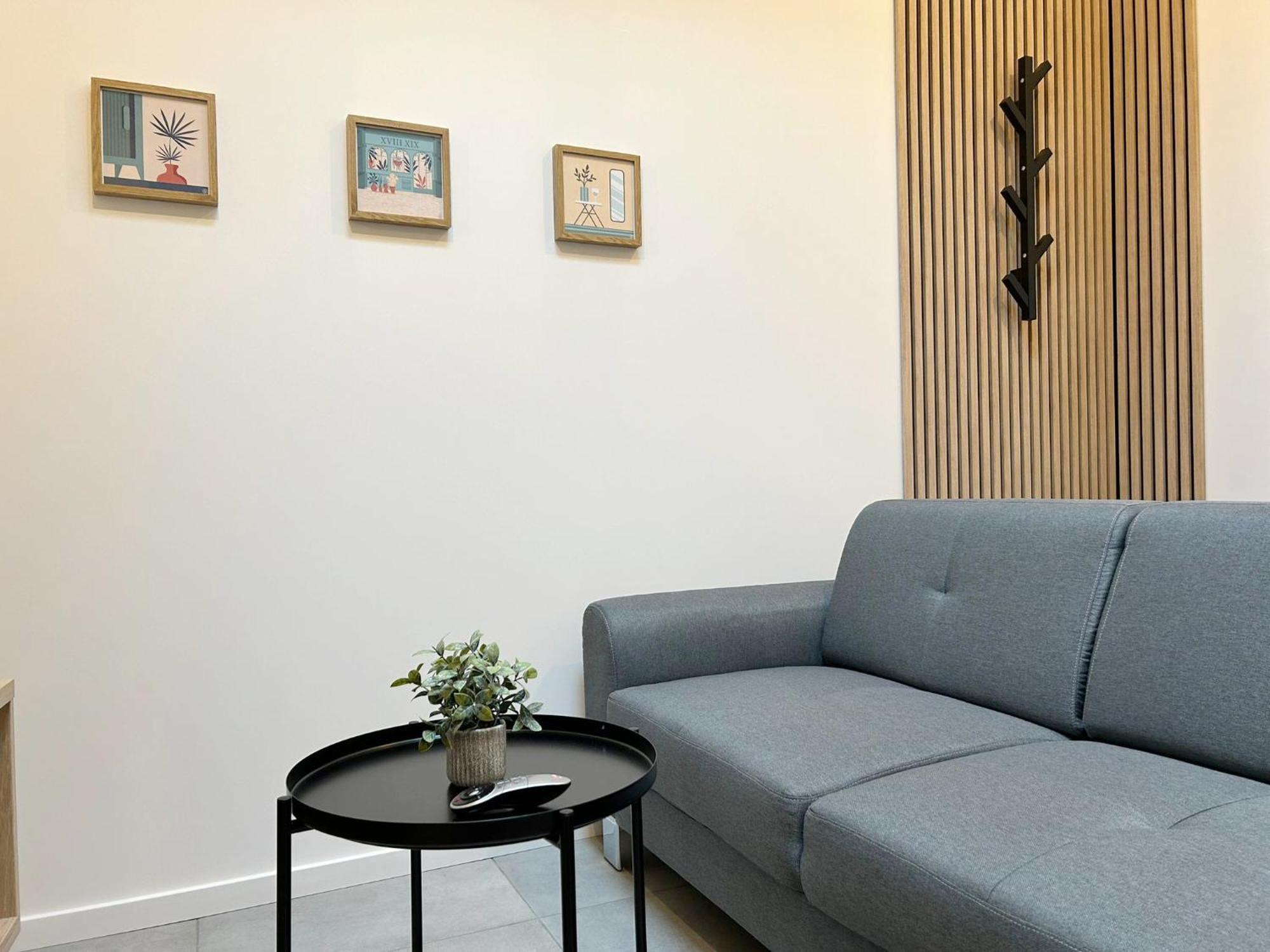 T1bis Centre Avec Patio Apartment Saint-Jean-dʼAngély